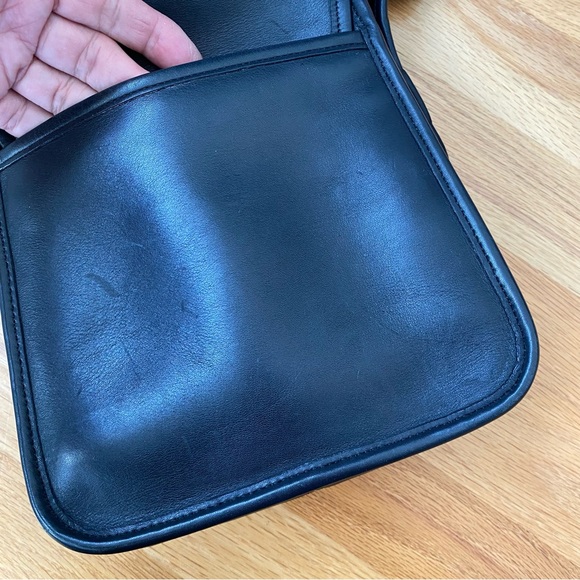 Coach Classic Legacy Flap Black Glove Leather Shoulder Bag - Picture 4 of 16